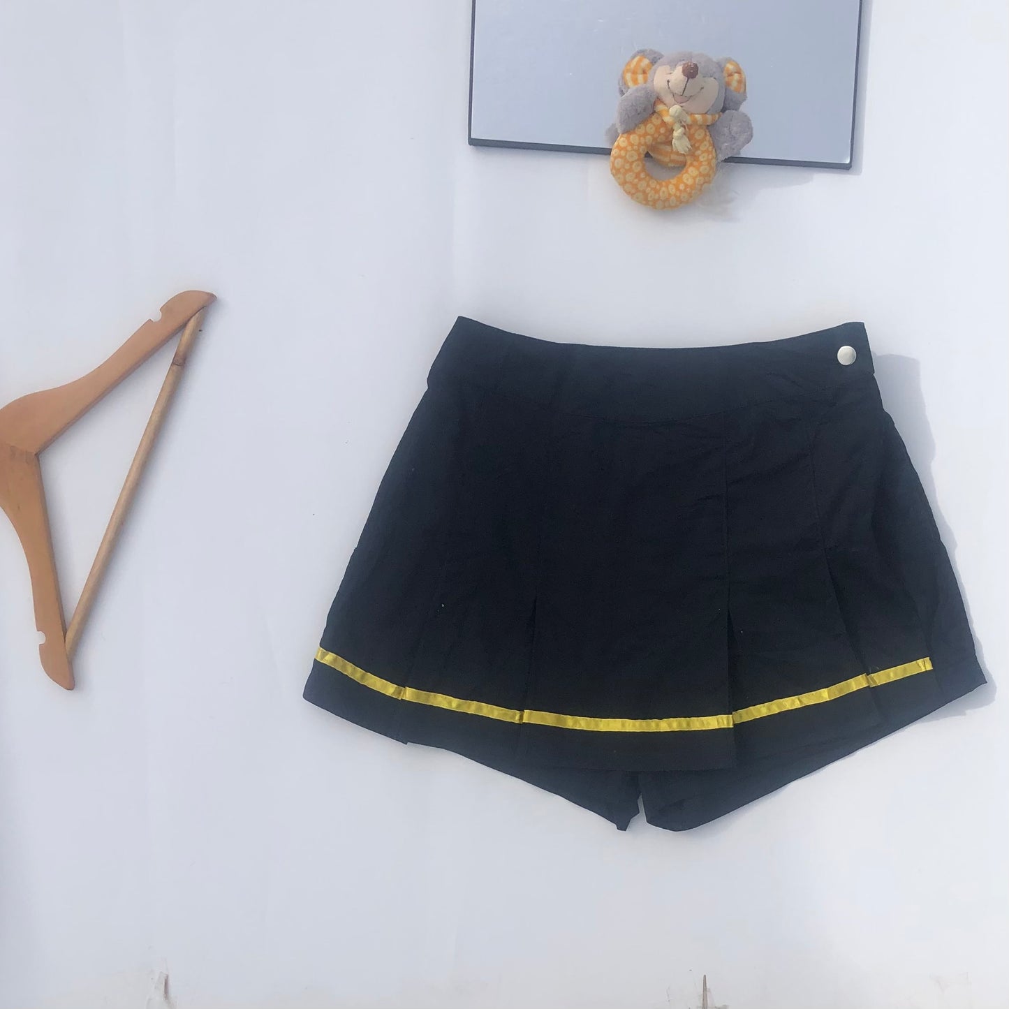 6-7 years old navy blue skirt with shorts - stasthrift