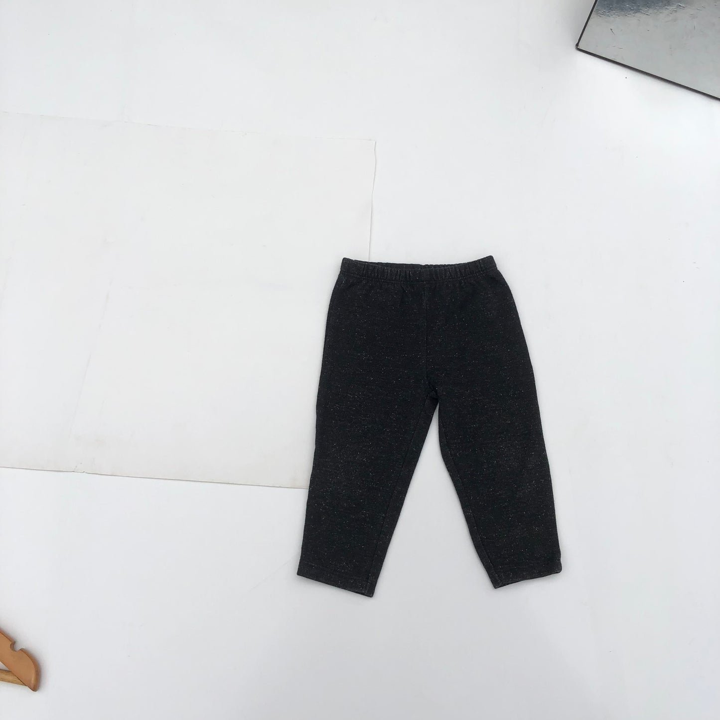 Leggings with shimmer For 9 month old by carter's - stasthrift