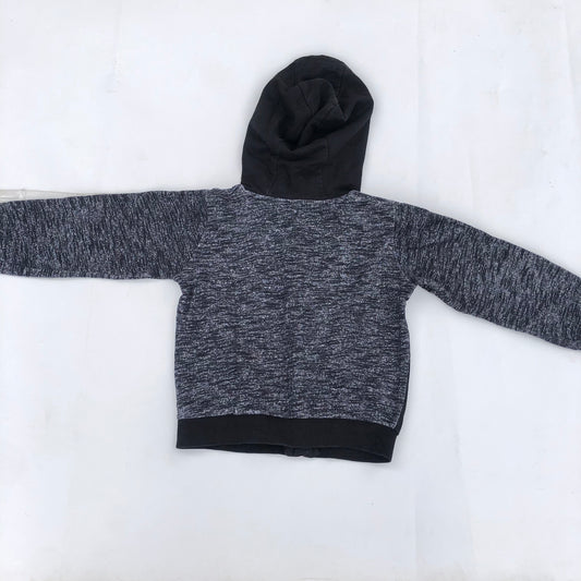 4-5 years old crafted hoods - stasthrift