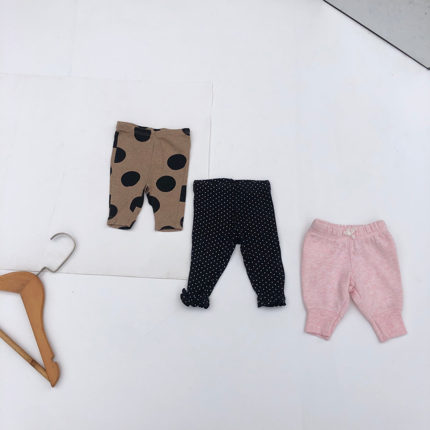 Leggings Set93 For 0-1 month old BY Carter's - stasthrift