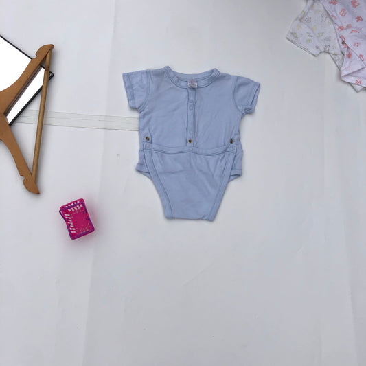 6 months old Onesies - stasthrift