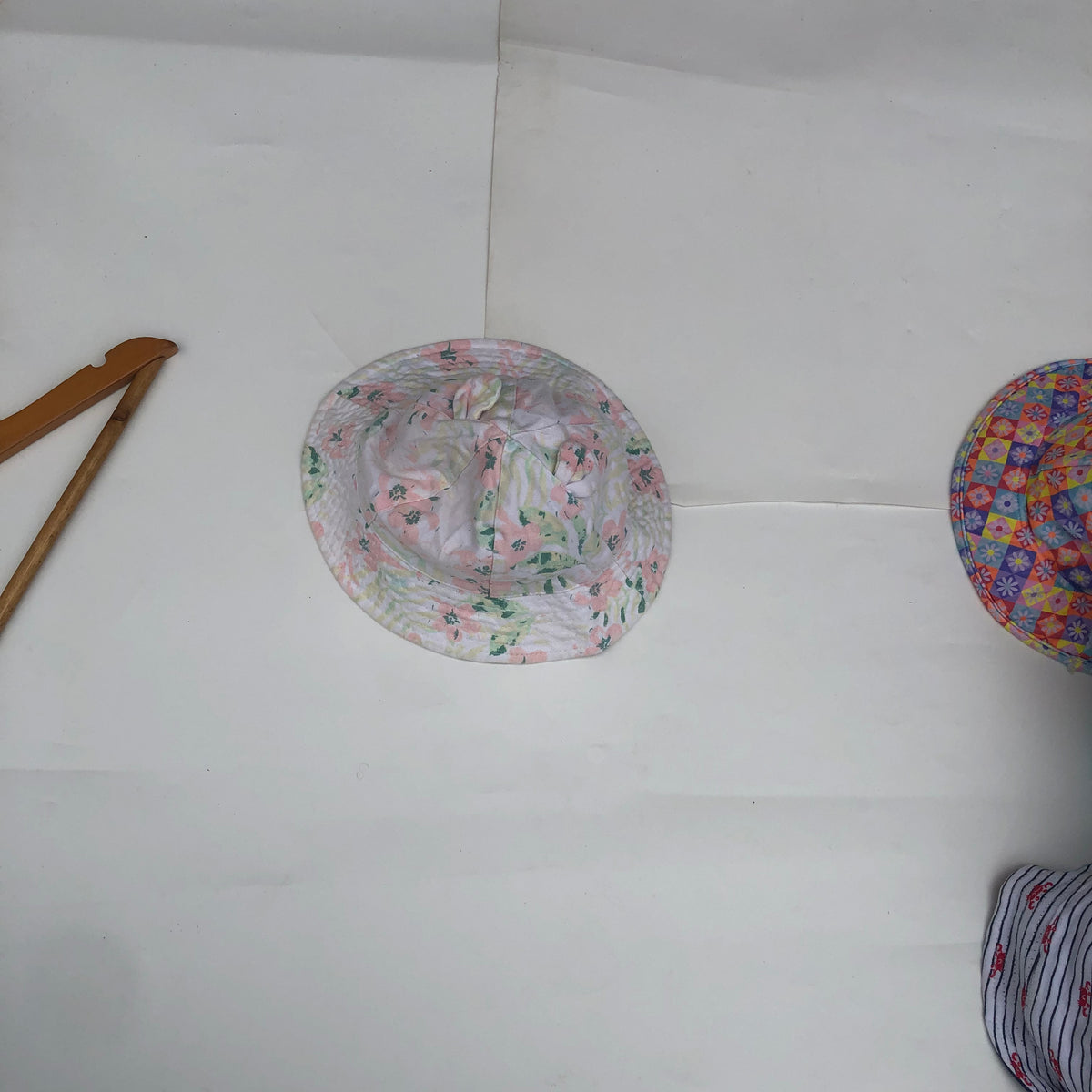 Bucket Hats - stasthrift