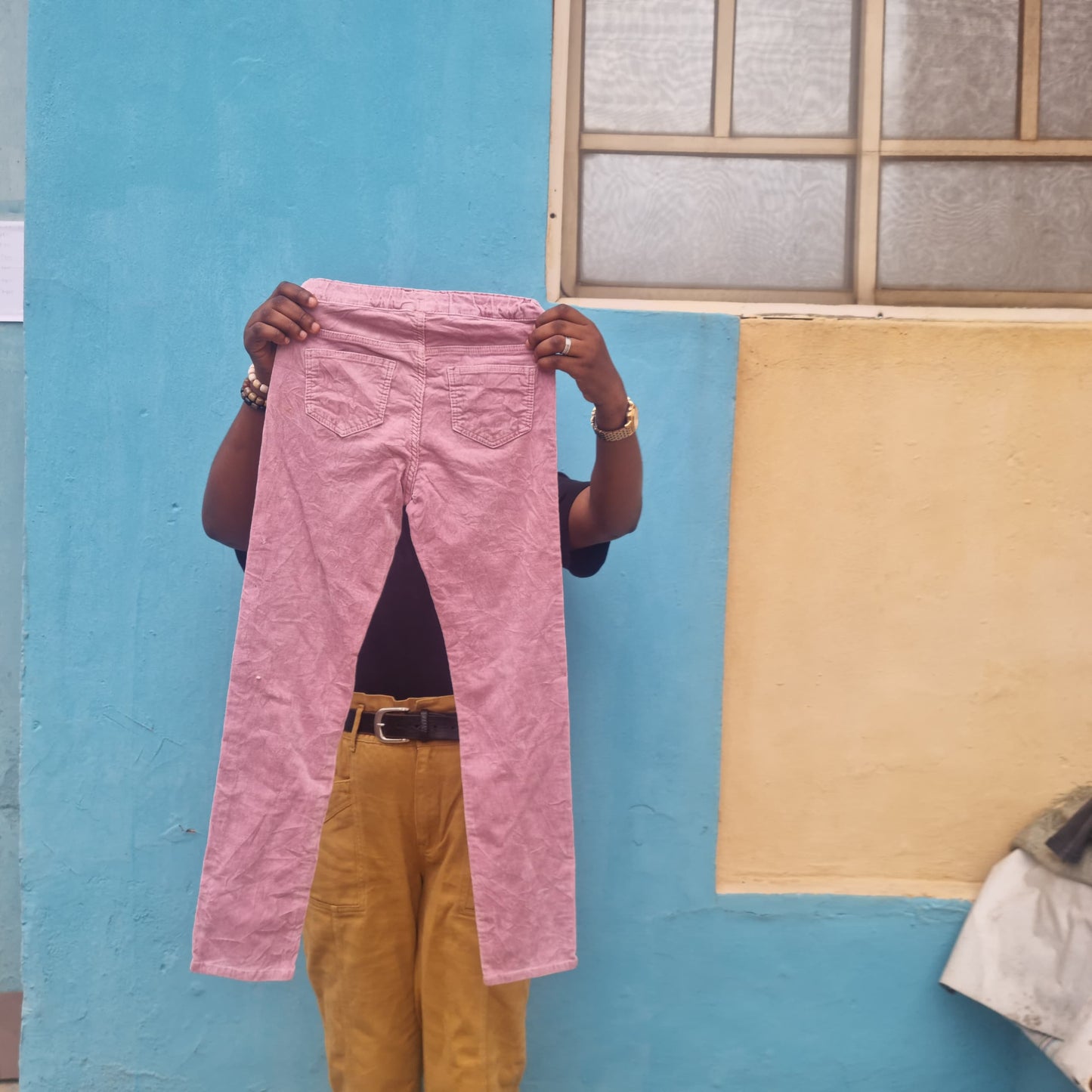 9-10_YEARS_OLD_Denim_trousers_by_H_M