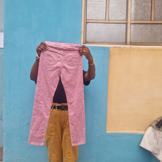 9-10_YEARS_OLD_Denim_trousers_by_H_M