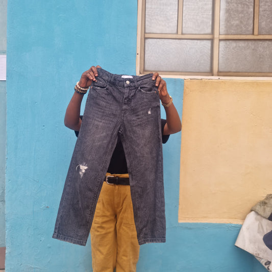 9_years_old_ripped_denim_trousers_by_Zara