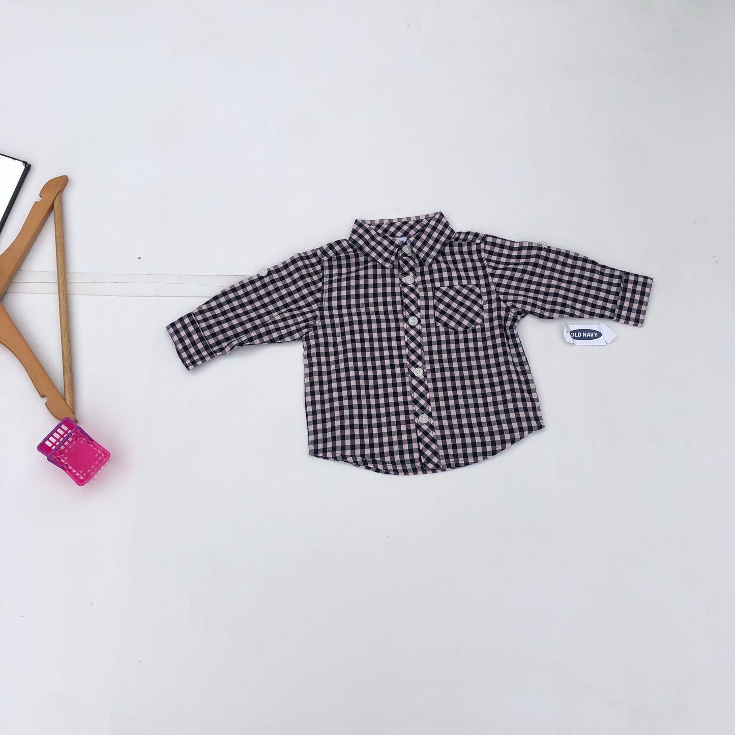 3-6 months old New shirt by old navy