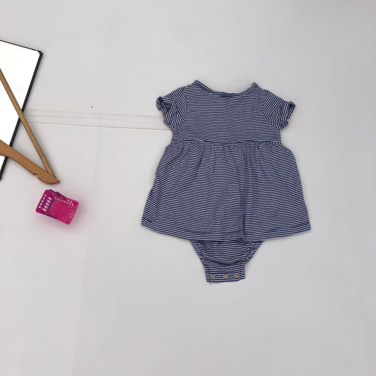 9 months old onesies by carter’s