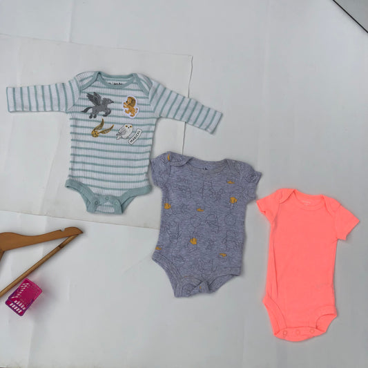 900 Naira Bodysuits Bundl93 For 0-1 month