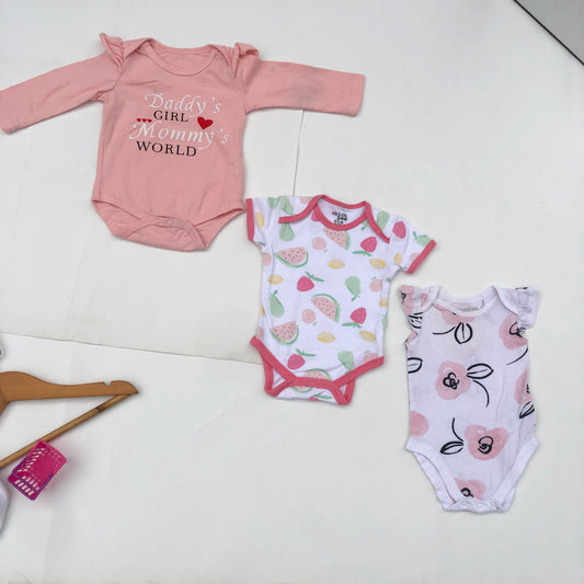 900 Naira Bodysuits Bundle110 For 0-3 months