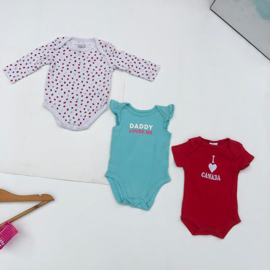 900 Naira Bodysuits Bundle111 For 0-3 months