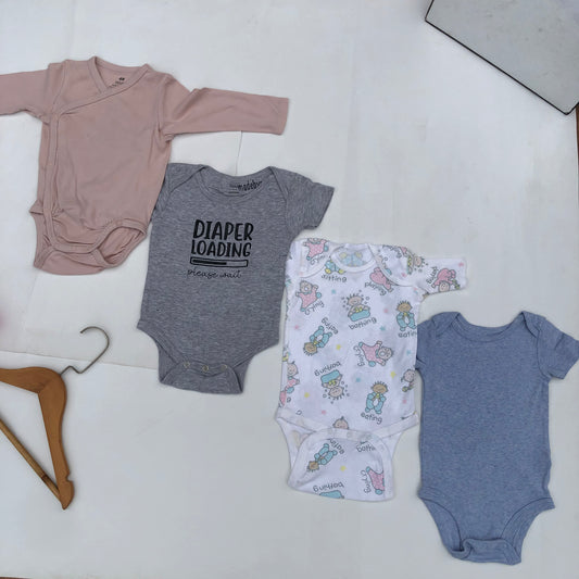900 Naira Bodysuits Bundle178 For 6-9 months