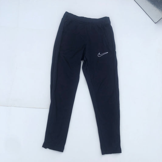 6-7 years old blue track trousers by Nike