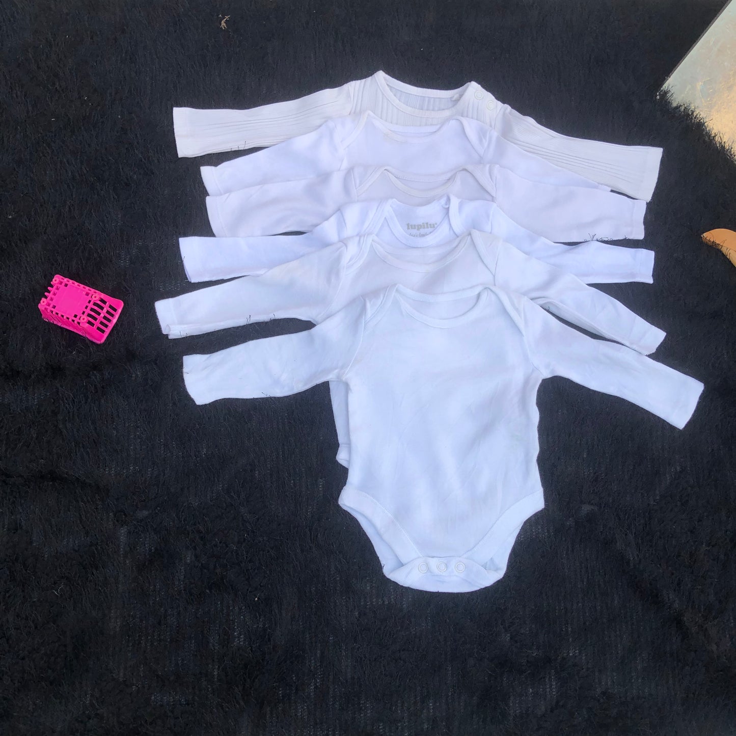 White Bodysuits for 0-1 month old