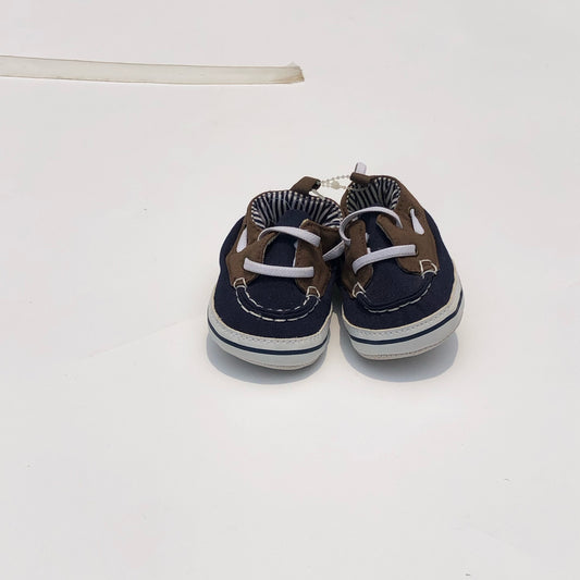 3-6 months old shoes by Carter's