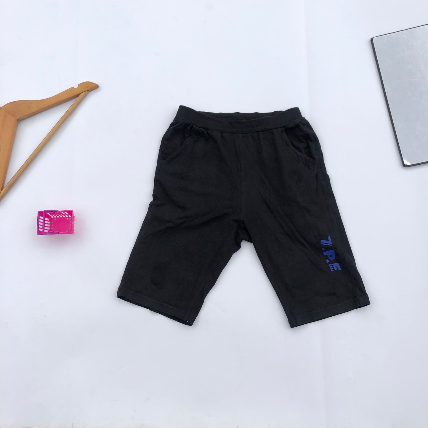 5 years old black 3quatre trousers
