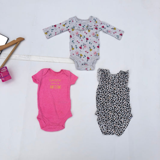 900 Naira Bodysuit Bundle46 For 0-3 months