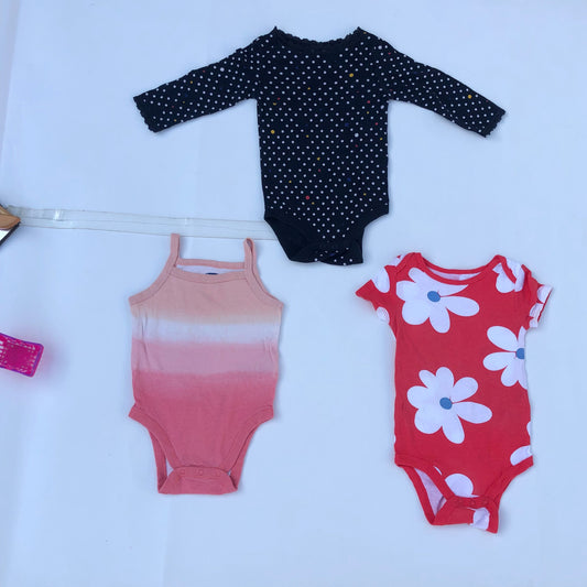 900 Naira Bodysuit Bundle22 For 6-12 Months