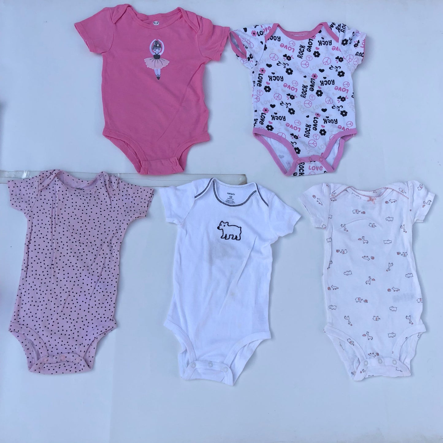 900 Naira Bodysuit Bundle13 For 12 months old
