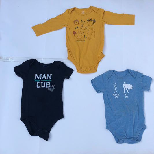 900 Naira Bodysuit Bundle8 For 18-24 months
