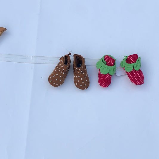 booth stockings Shoes  for 6-9 months old