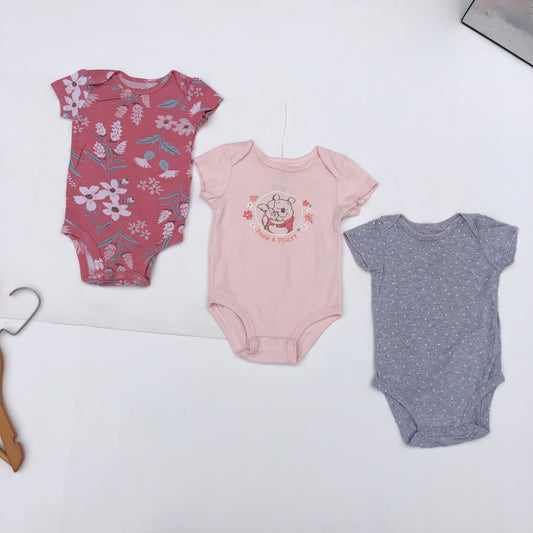 900 Naira Bodysuits Bundle163 For 9 months