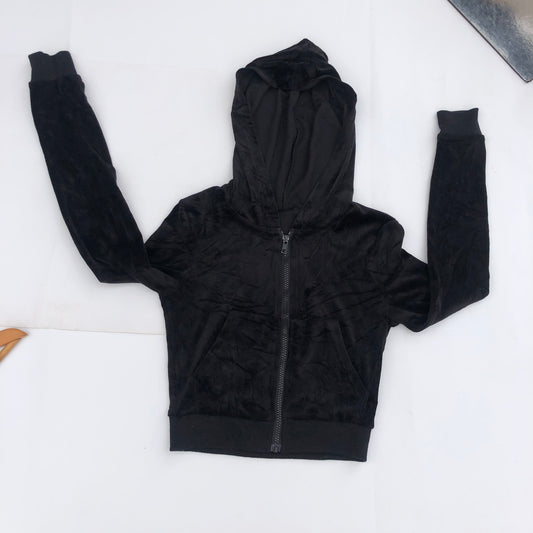 6-7 years old Velvet hoods by Shein
